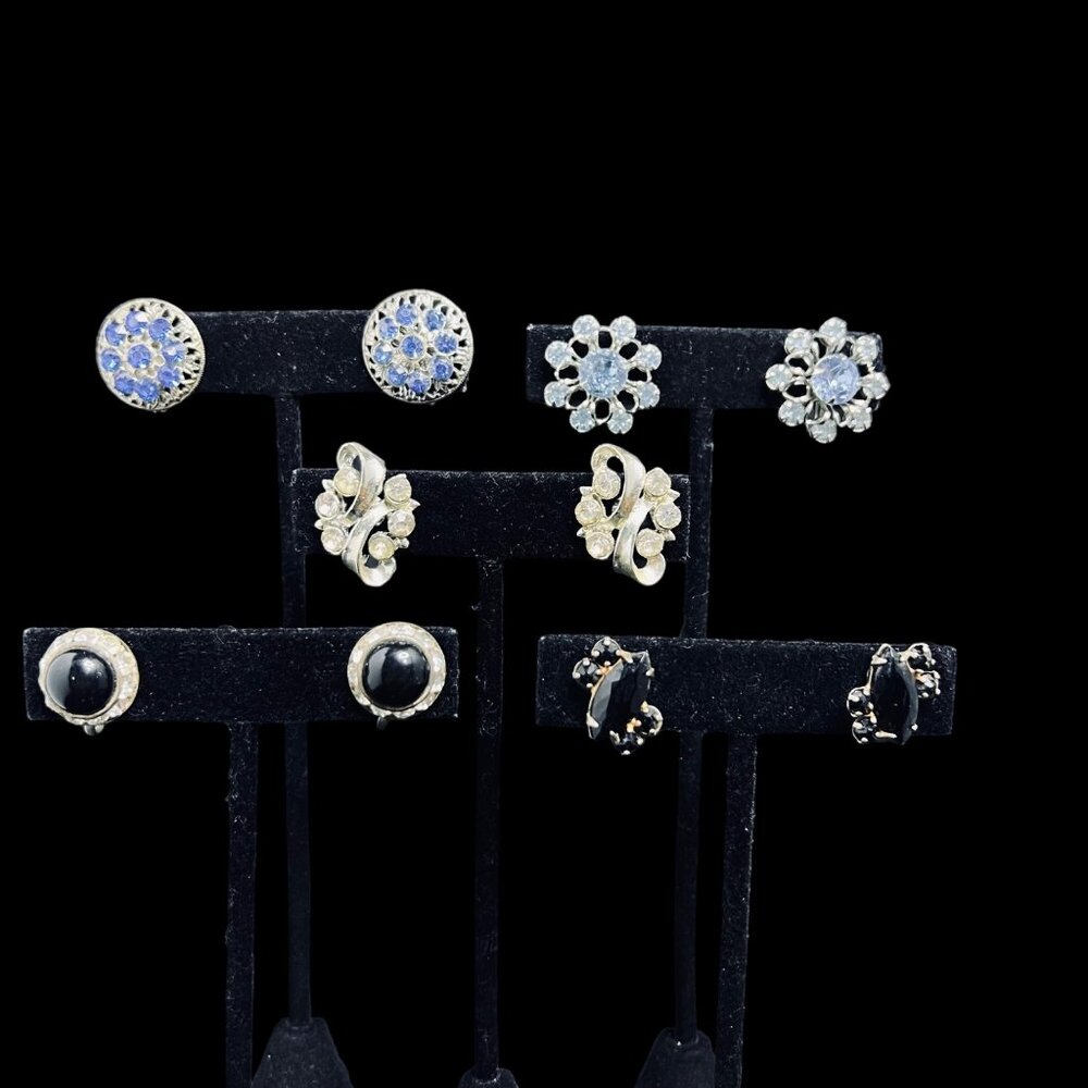 Lot of 5 Silver Tone Screw Back Earrings (5373)